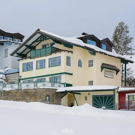 Haus Helga Апартаменти Обертауерн